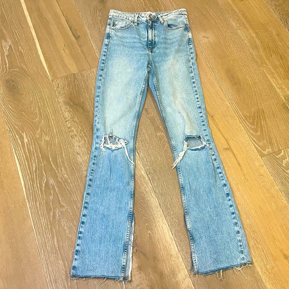Zara Distressed Split Hem Jeans Size 4